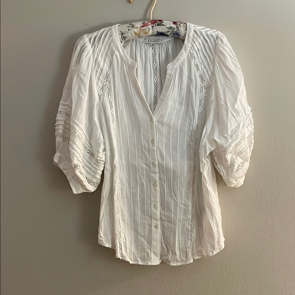 Z Supply White Ruched 3/4 Sleeve Blouse